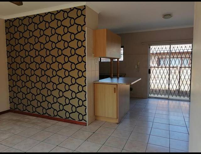 3 BEDROOM TOWNHOUSE FOR SALE IN BIRDSWOOD